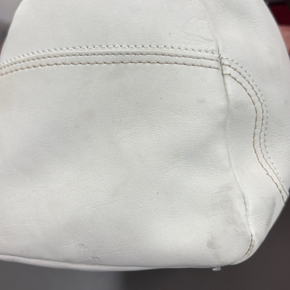 Used Coach Bucket Bag. Cream/ Brown - Picture 8 of 9